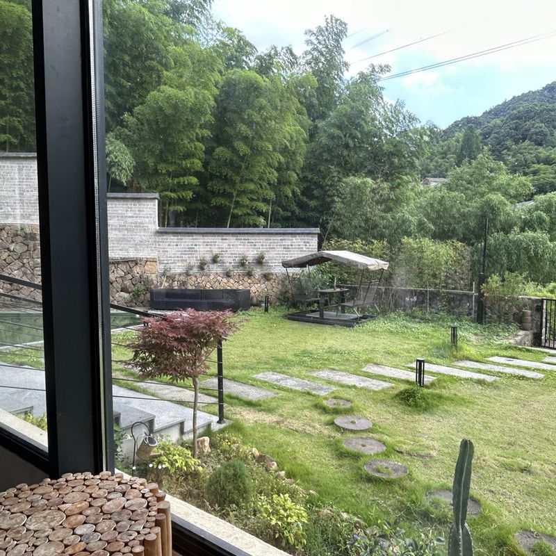 露台晨雾